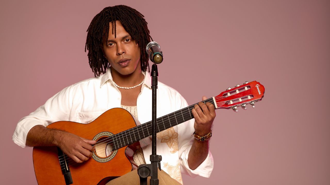 “Djavan – O Musical” retorna ao Rio em nova temporada no Teatro Claro Mais RJ