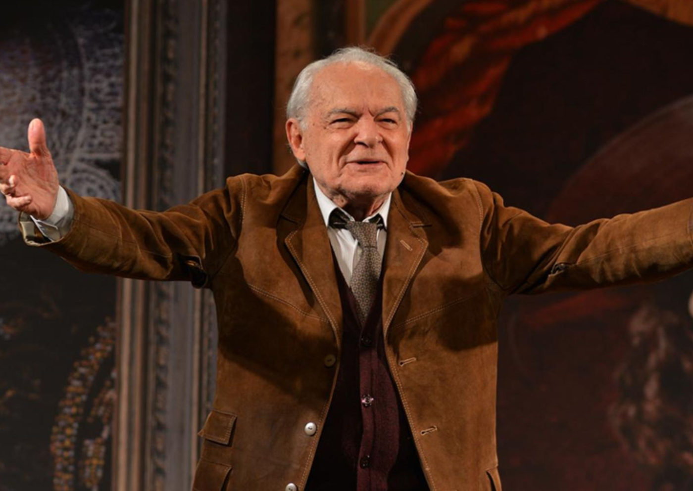 Othon Bastos estreia monólogo Não me entrego, não! no Sesc 14 Bis, em São Paulo