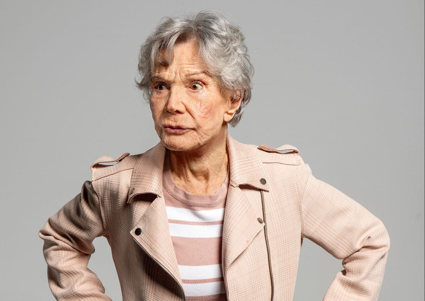 Miriam Mehler celebra 90 anos com a estreia de “Sob o Céu de Paris” no Itaú Cultural