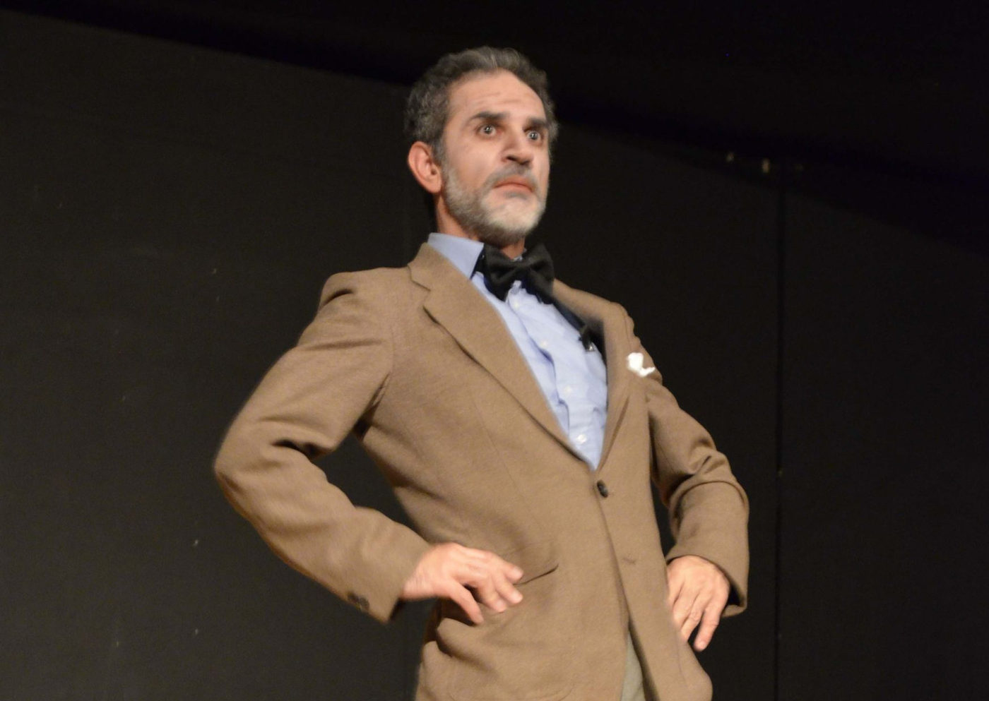 ”Outros Malefícios do Tabaco”: Uma Reinvenção de Tchékhov no Teatro de Arena