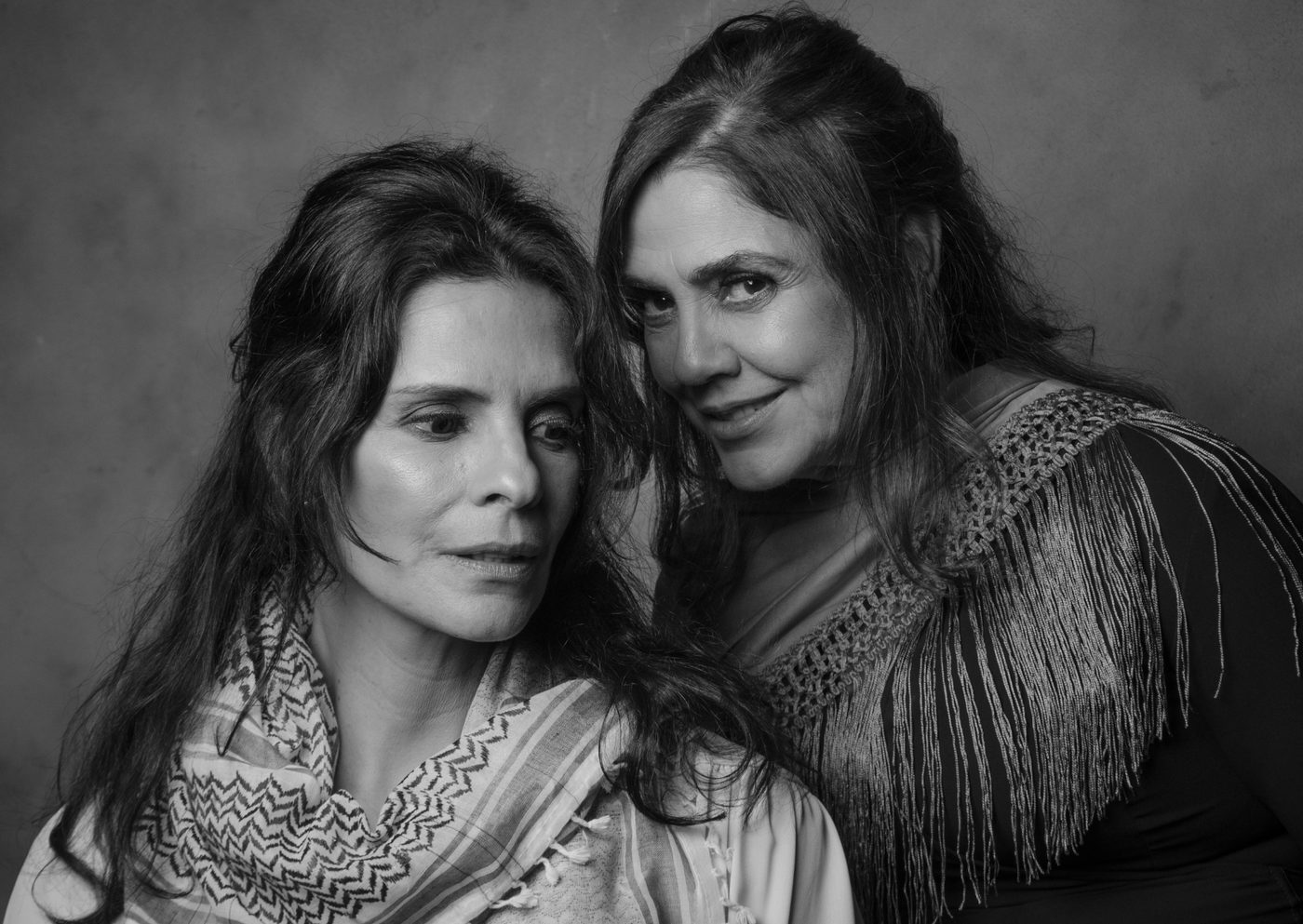Helena Ranaldi e Martha Meola Apresentam ”Por Trás das Flores” no Teatro Multiplan MorumbiShopping