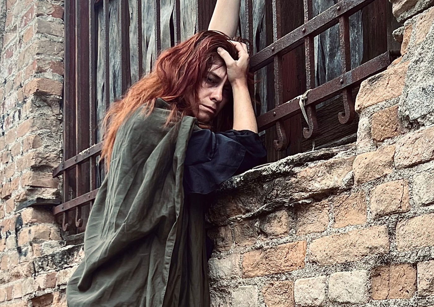 ”Medea” continua em cartaz na Vila Maria Zélia com temporada prorrogada