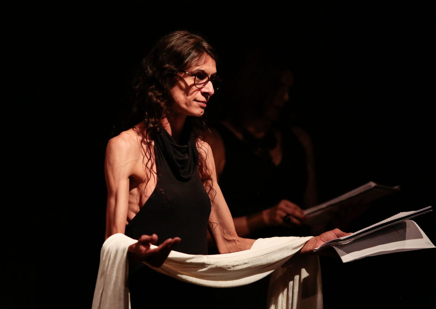 Antígona Travesti, de Renata Carvalho, transforma o teatro em célula de resistência