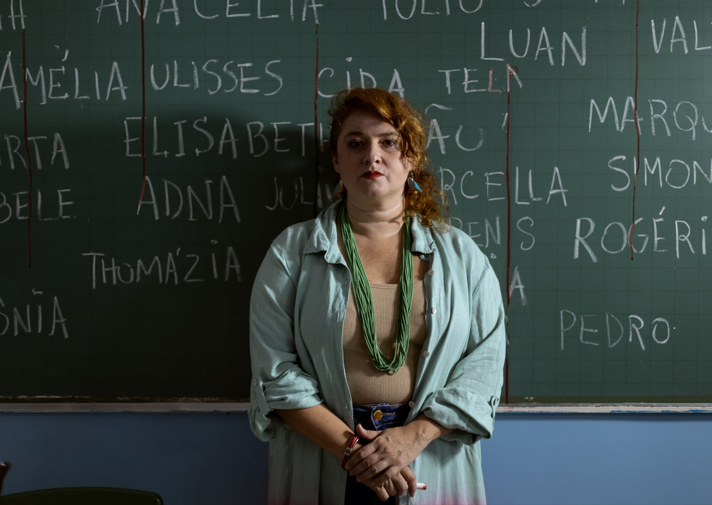 Angela Ribeiro estreia solo Belmira no Sesc Ipiranga, com direção de Carla Zanini