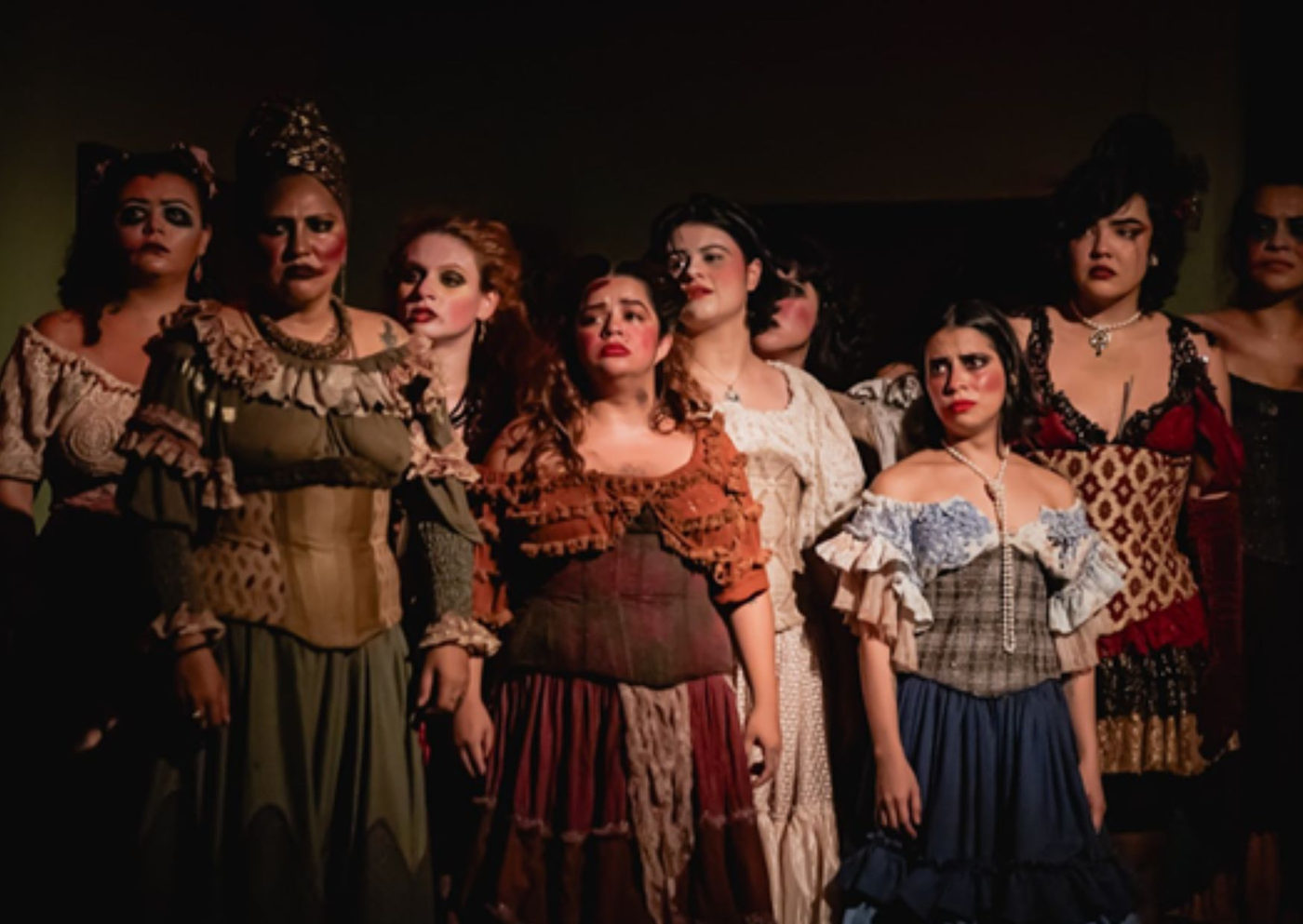 Espetáculo que conta a história de prostitutas da Belle Époque do Brasil chega ao Teatro B32