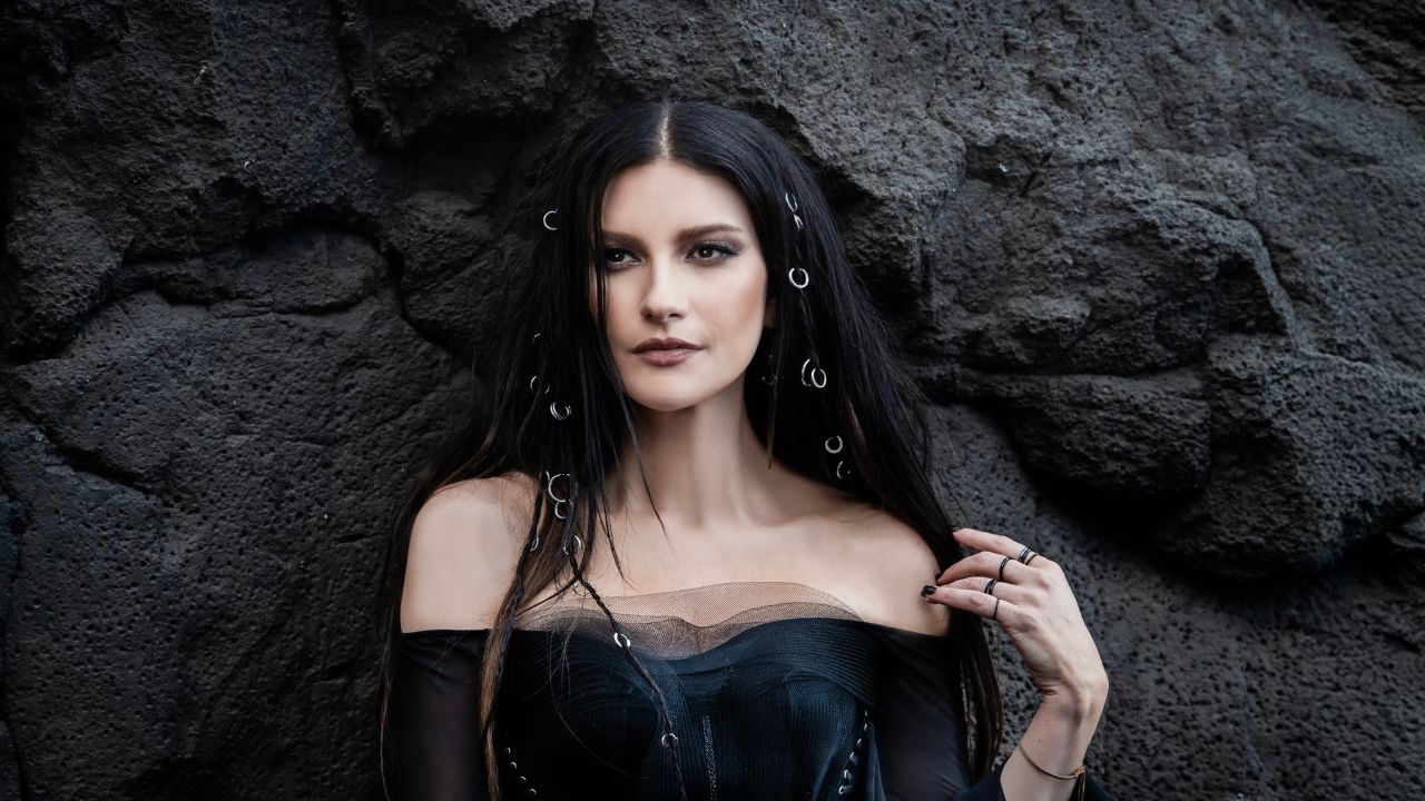 Laura Pausini lança “IO CANTO 2” com Ana Carolina, Ferrugem e versão de “Já Sei Namorar”