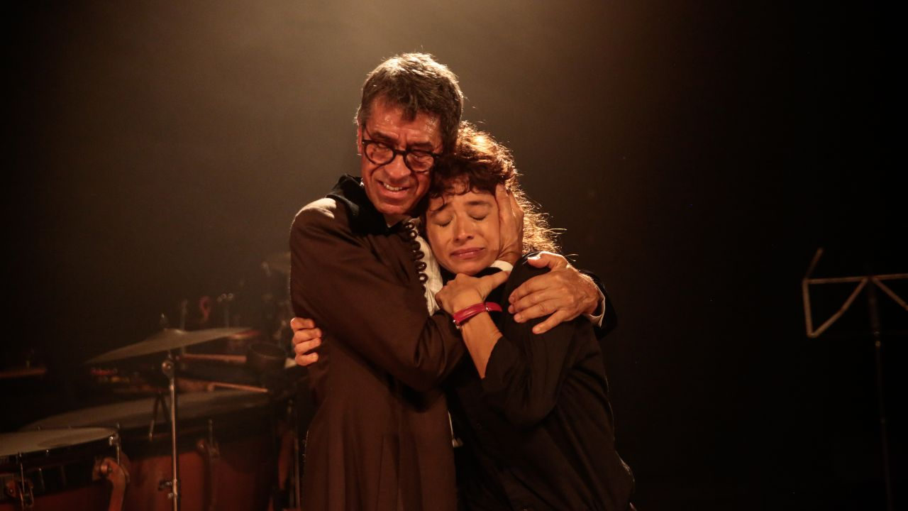 “Meu Pai, Hamlet” estreia em maio no Teatro Estúdio com pai e filha trocando de ofício em cena