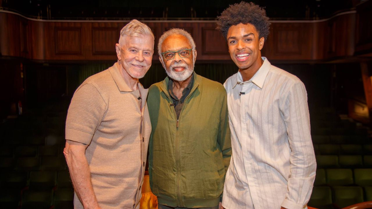 Musical sobre Gilberto Gil estreia em São Paulo com direção de Miguel Falabella