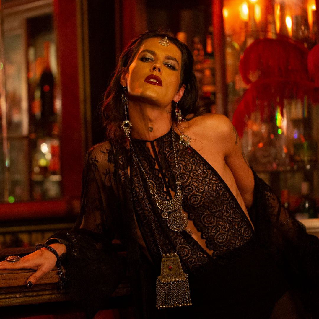 Filipe Catto homenageia Gal Costa com show na Casa Natura Musical