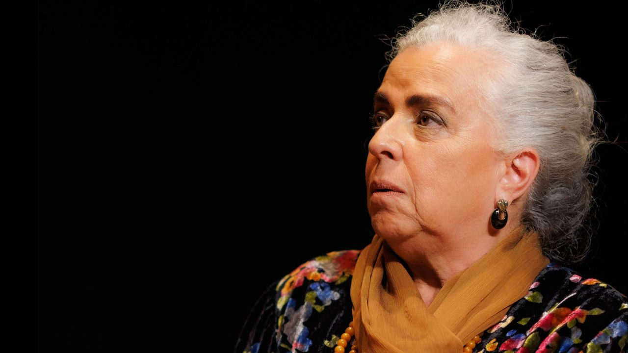“A Menina Escorrendo Dos Olhos da Mãe” entra em seus últimos dias na CAIXA Cultural São Paulo