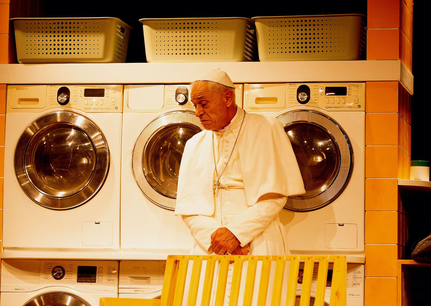 ”Entre Franciscos, o Santo e o Papa”: Uma Jornada Teatral Envolvente Chega a São Paulo