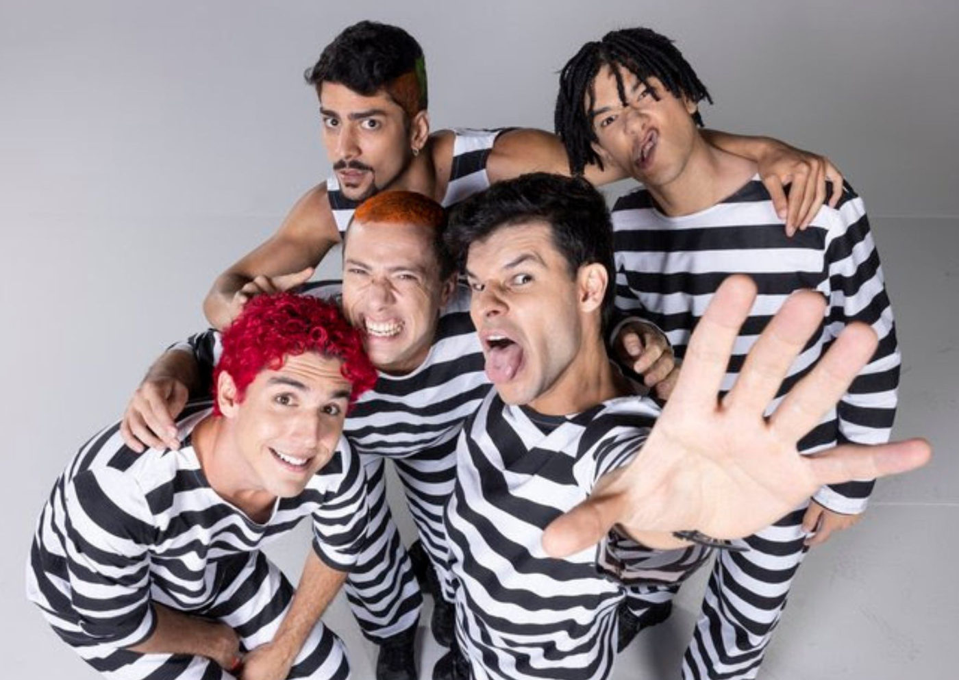 “Mamonas Assassinas”, longa que conta a história do icônico grupo de guarulhos chega aos cinemas