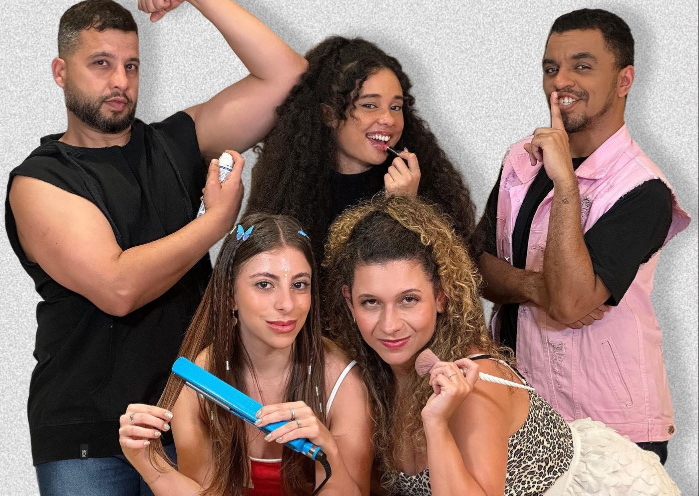 Rebobina! Friendship Never Ends mistura Shakespeare, Spice Girls e muita comédia no Teatro Commune