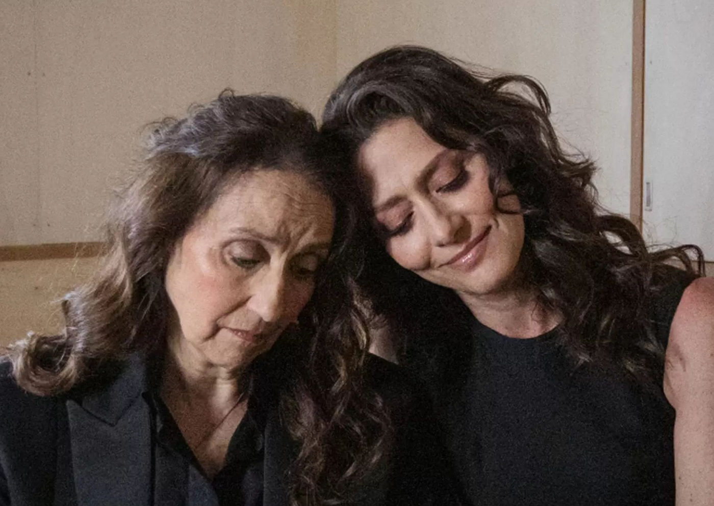 Maria Fernanda Cândido retorna a São Paulo com Balada Acima do Abismo, espetáculo inspirado em Clarice Lispector