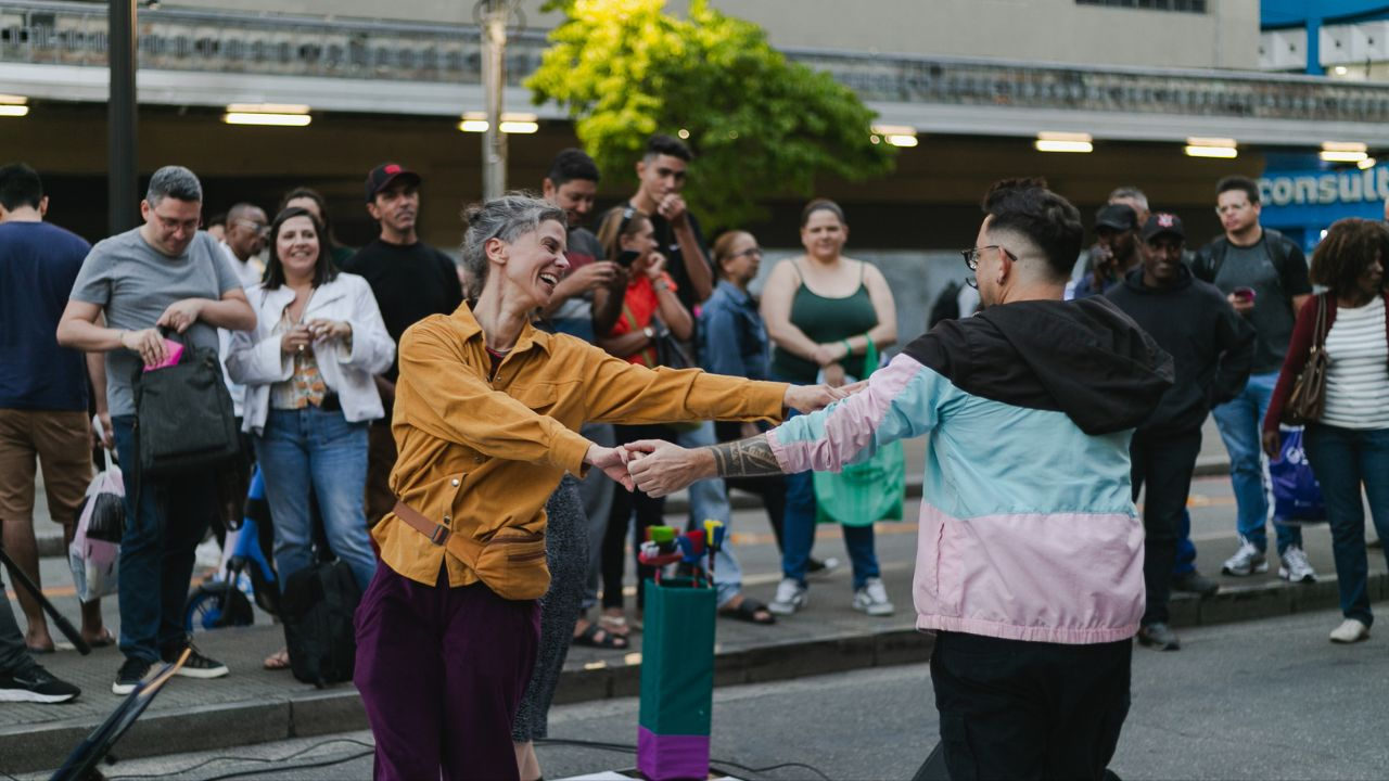MIACENA 2026 abre inscrições para obras de teatro, dança, circo e performance em espaços não convencionais