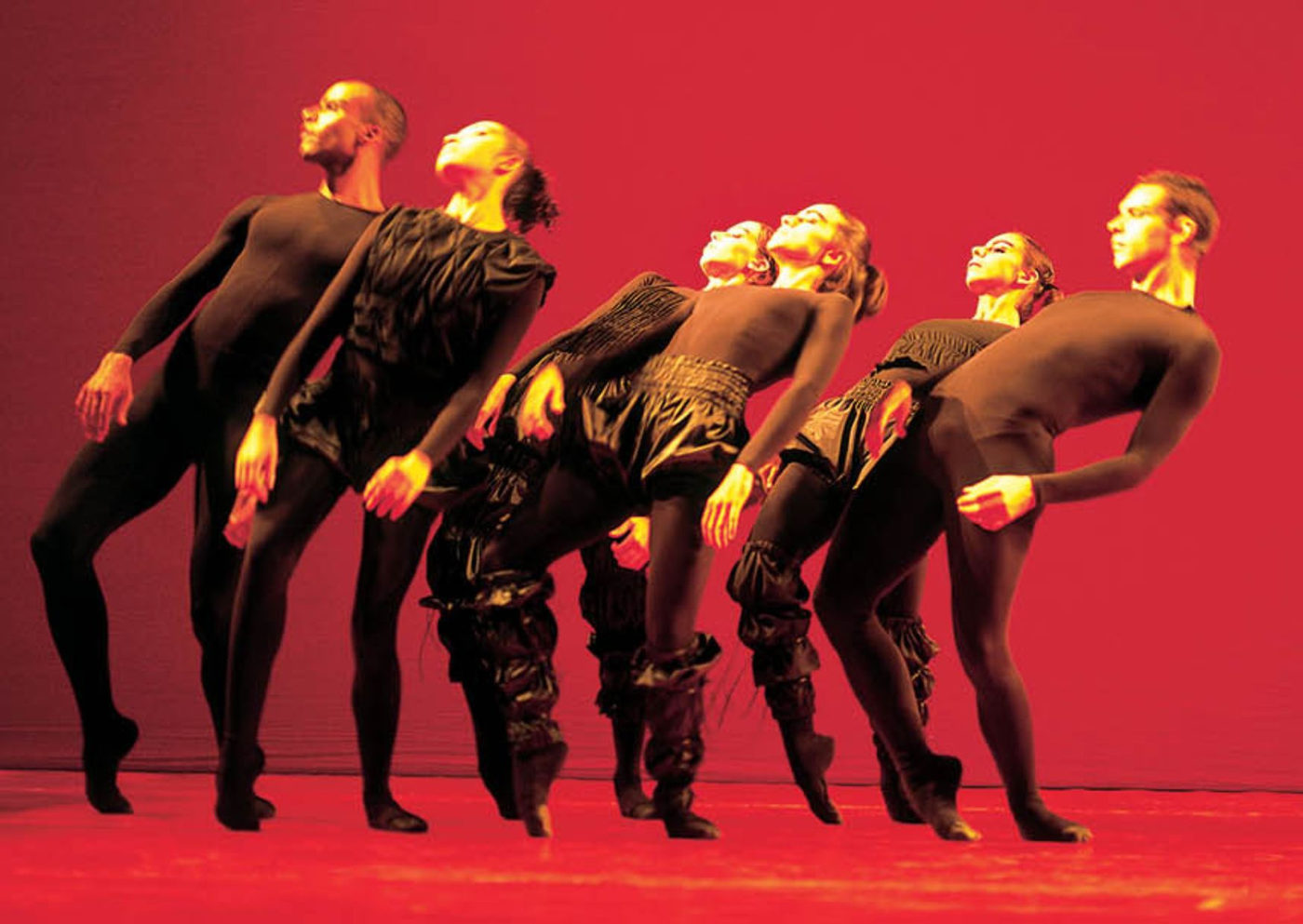 Grupo Corpo promove audições para Bailarinos Homens integrarem a companhia em 2024