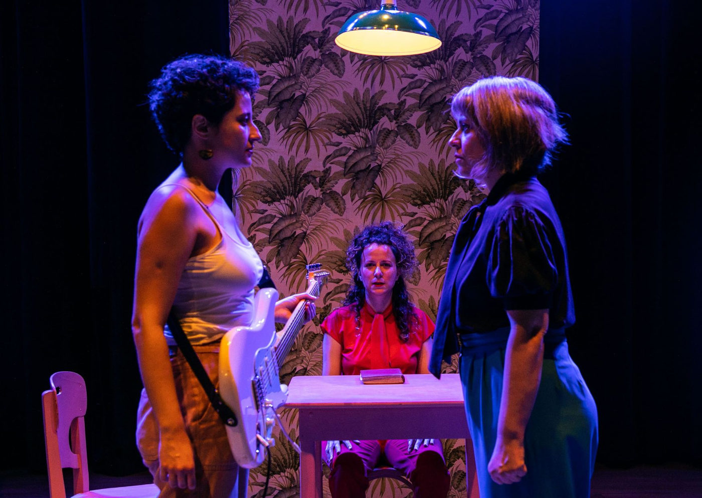 Espetáculo “Senhora X, Senhorita Y” celebra o Mês do Orgulho com três apresentações gratuitas no Teatro Manás
