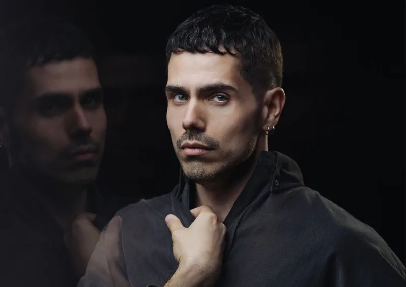 Thriller queer Fumaça, de Alexis Gregory, ganha montagem inédita no Brasil