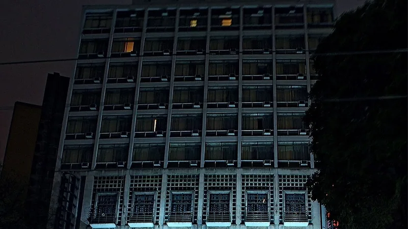 Três cinemas históricos do centro de São Paulo pedem R$ 12,1 milhões, e só um tem futuro definido