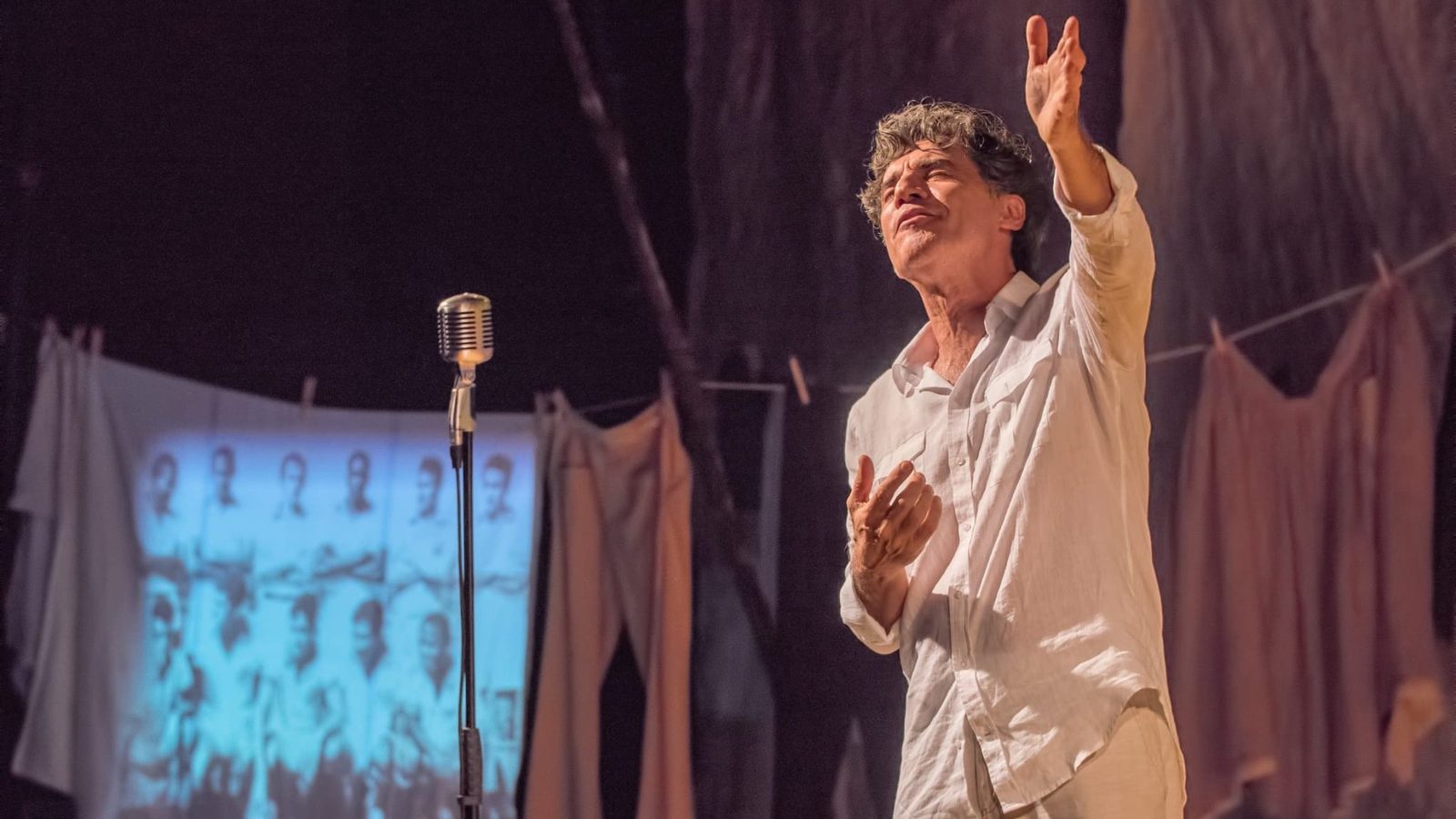 Paulo Betti apresenta “Autobiografia Autorizada” em sessões gratuitas no Teatro Paulo Eiró