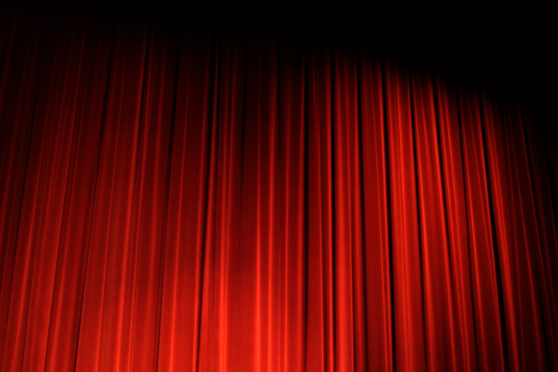 Por que não se pode assobiar nos bastidores do teatro?