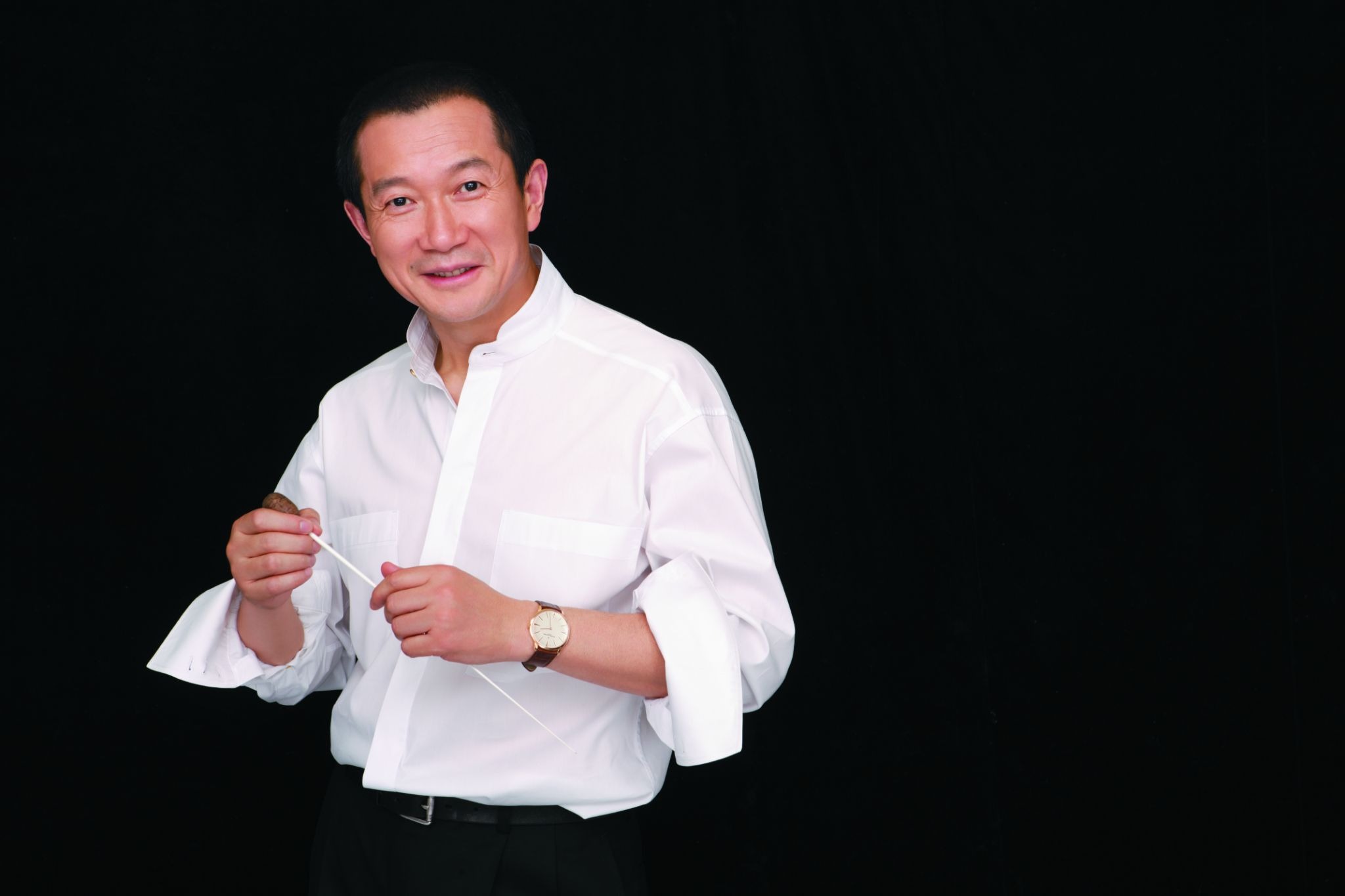 Tan Dun rege a Orquestra Sinfônica Municipal em duas apresentações no Theatro Municipal de São Paulo